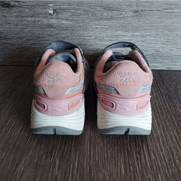 Reebok Classic Nylon Sneaker Shoe Size 6 - Picture 5 of 9